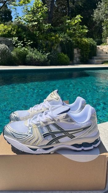 ASICS Gel-Kayano 14 Taille  40