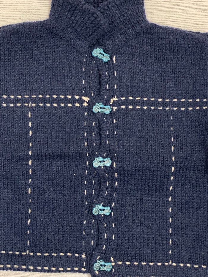 Fait main - Gilet - Bleu marine - 18 mois - photo numéro 2