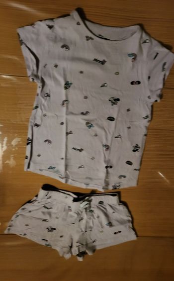 Lot pyjama 4/5 ans
