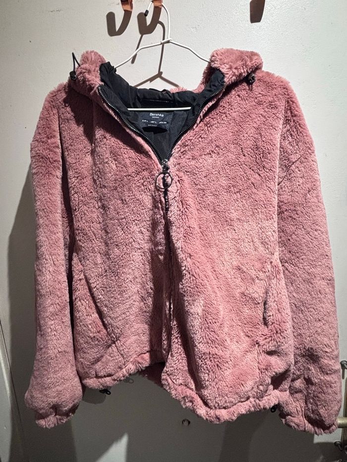 Veste fausse fourrure rose taille L Bershka - photo numéro 4
