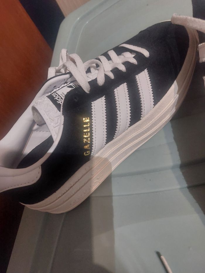 Basket  blanc et noir - photo numéro 2