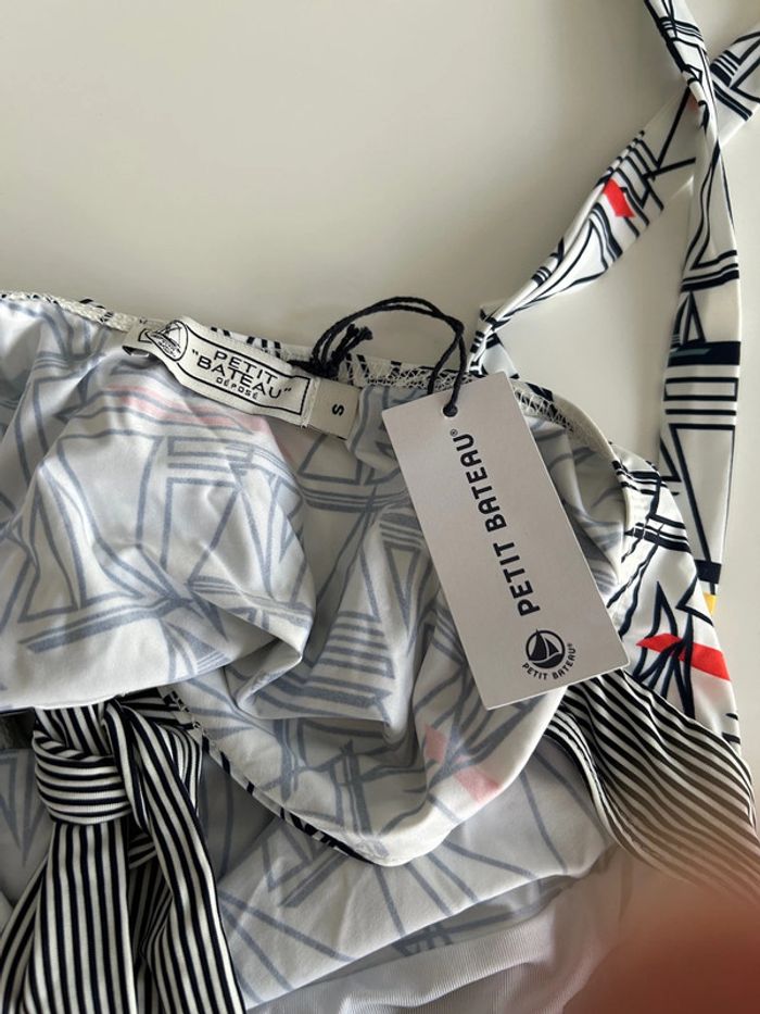 Maillot de bain NEUF Petit Bateau S - photo numéro 3