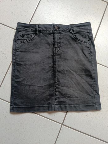 Mini-jupe en jeans noire taille 36