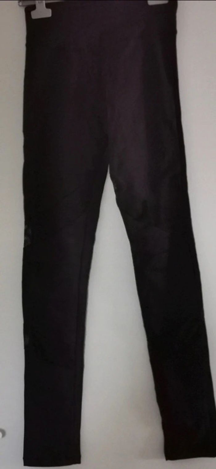 Legging noir Taille M ou L neuf