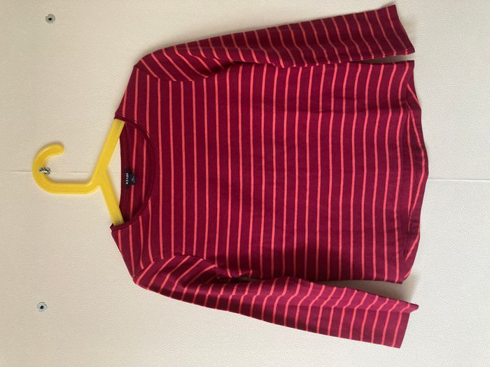 tee-shirt manches longues rayé taille 5 ans
