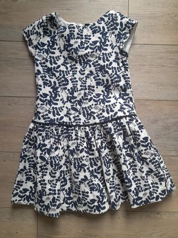 Jolie robe courte 8 ans