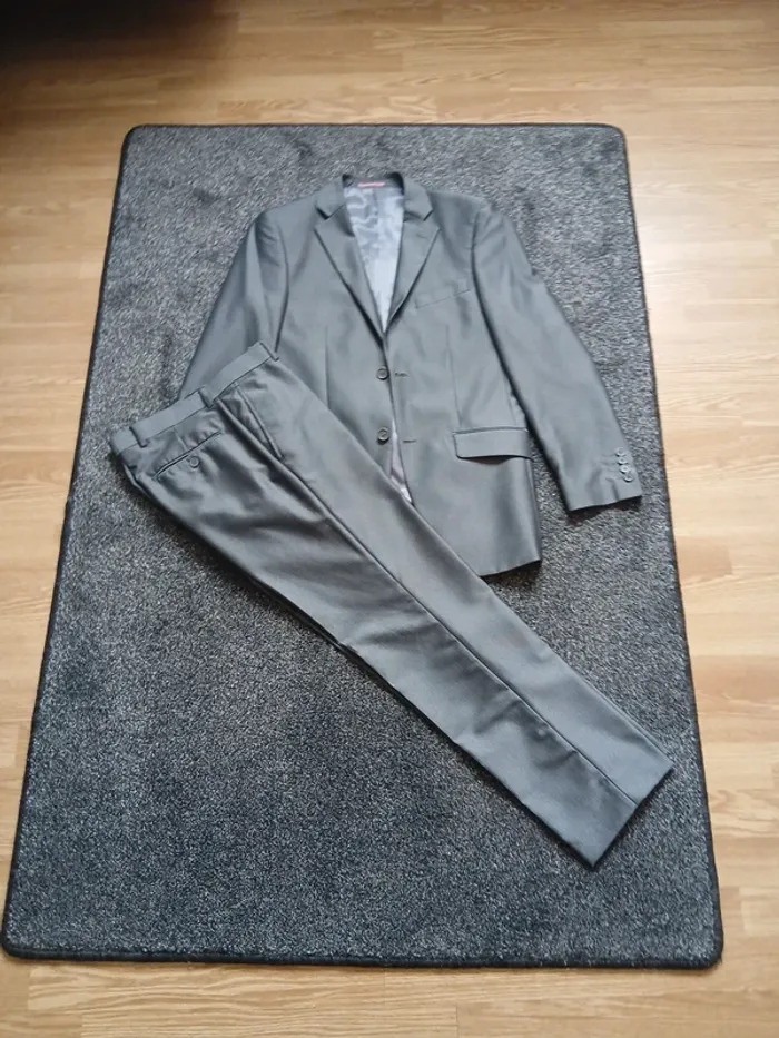 Costume  Sublissimo taille 38