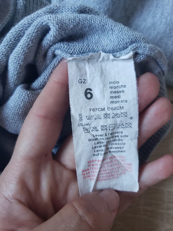Veste grise 🎀 3 pommes taille 6 mois 3€ - photo numéro 4