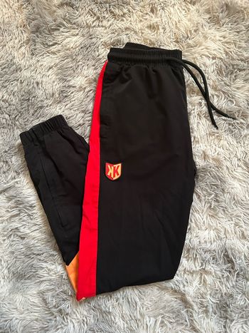 Pantalon de survêtement FK Creed II noir/rouge Taille S