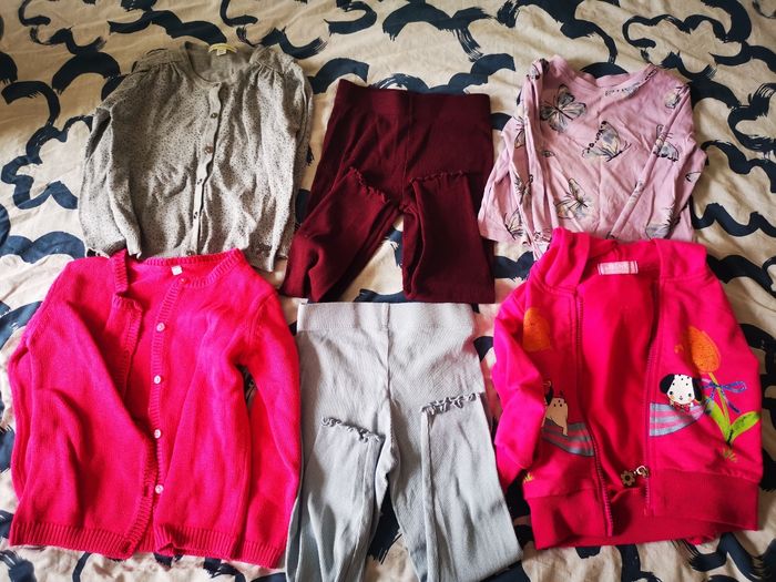 Lot de vêtements fille 3 à 4 ans