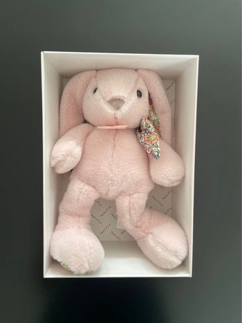 Lapin en peluche