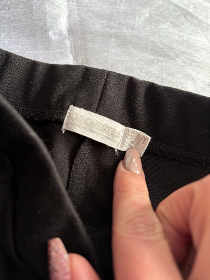 Pantalon noir bas évasé - photo numéro 3