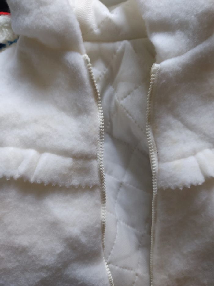 Veste gilet bonnet chaussettes - photo numéro 7