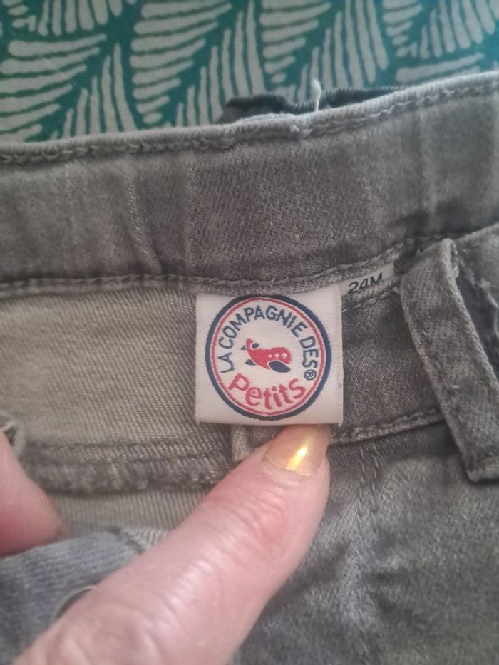 Lot de deux jeans taille 24 mois - photo numéro 4