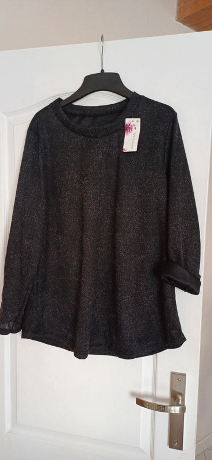 Pull noir