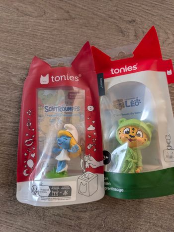 Lot tonies 