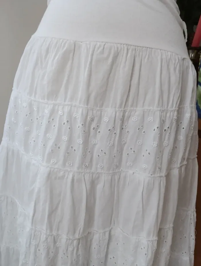 Jupon blanc longueur 3/4 - photo numéro 3