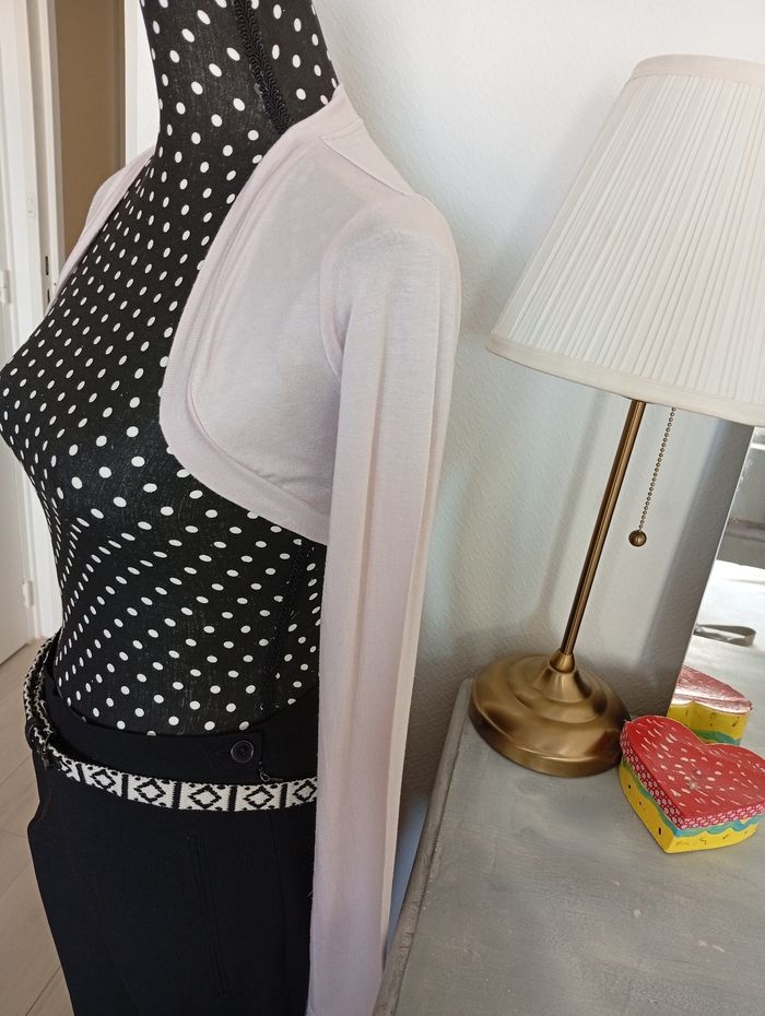 Bolero manches longues. Mango