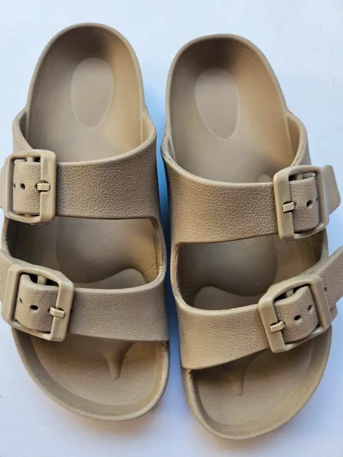 Claquettes/sandales - photo numéro 2