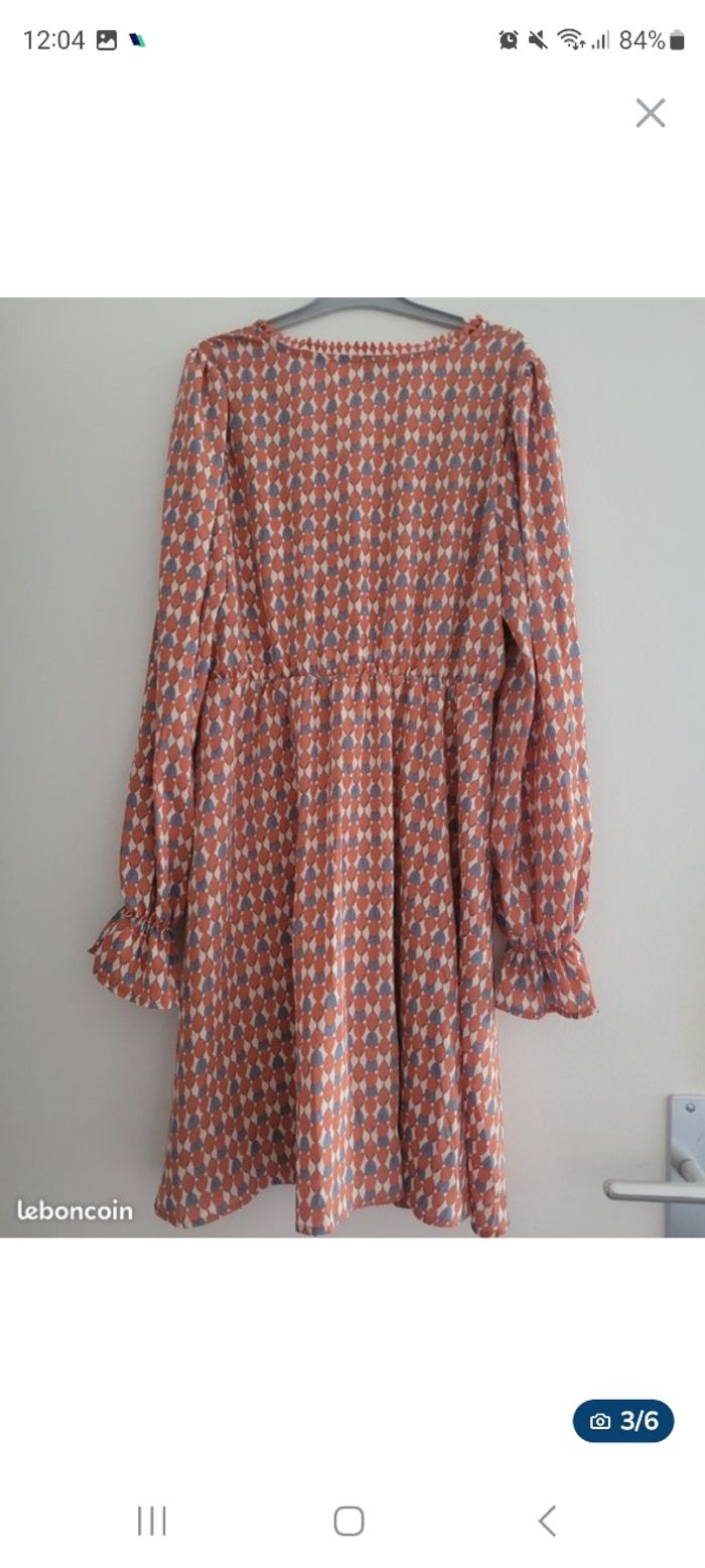 Robe cache-coeur SHEIN -Taille M(38) - photo numéro 3