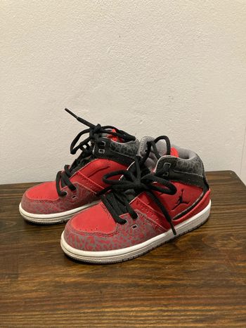 Jordan T28