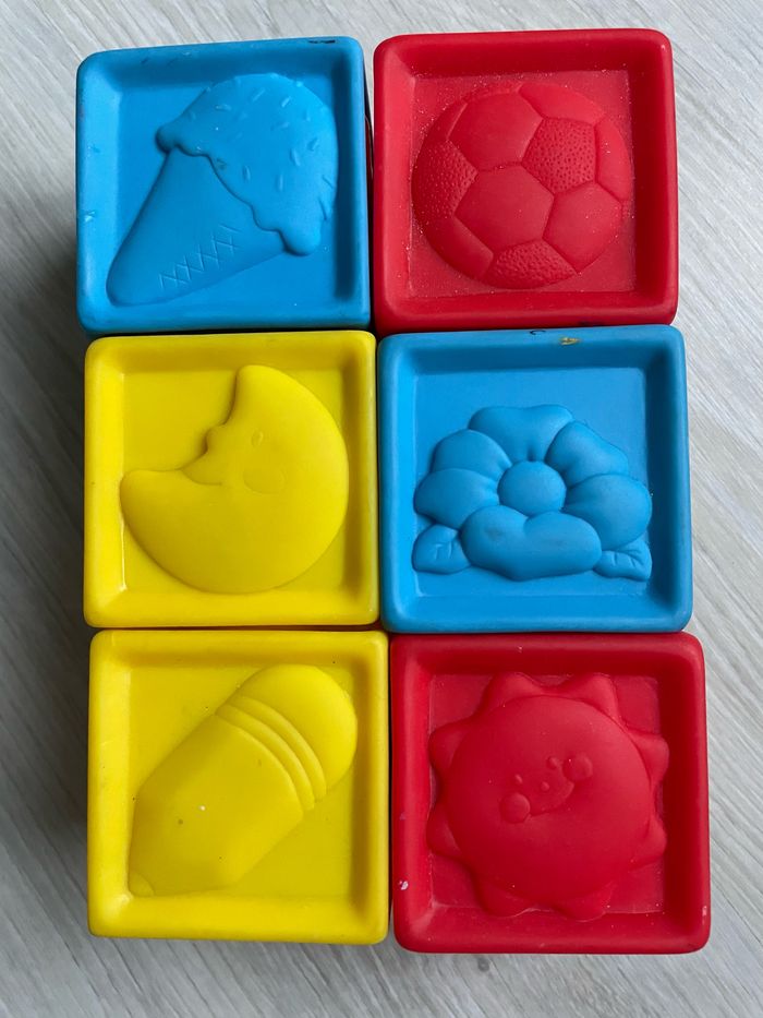 6 cubes en plastique - photo numéro 2