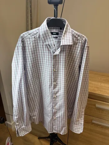 Chemise à manche longue pour homme Hugo Boss taille 40 15 3/4