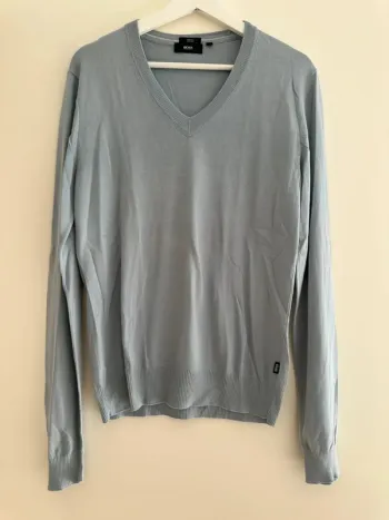 Pull bleu Hugo Boss en col V - taille S