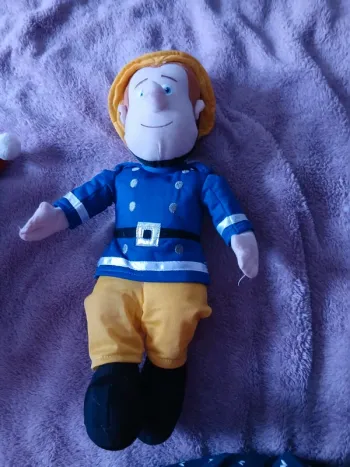 Peluche Sam le pompiers