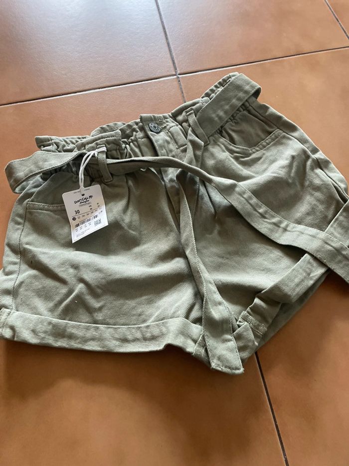 Short neuf 30 - photo numéro 2