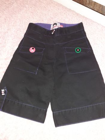 Short large en jambes