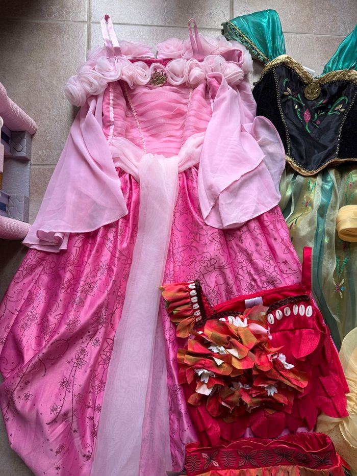 Déguisement Disney robe de princesse 9 10 ans - photo numéro 4