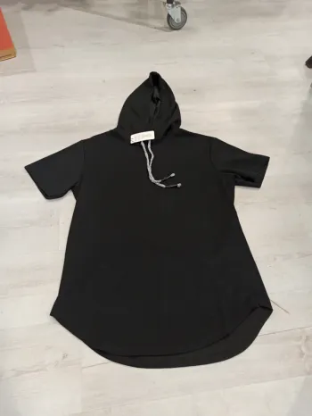Tee shirt noir à capuche homme xl