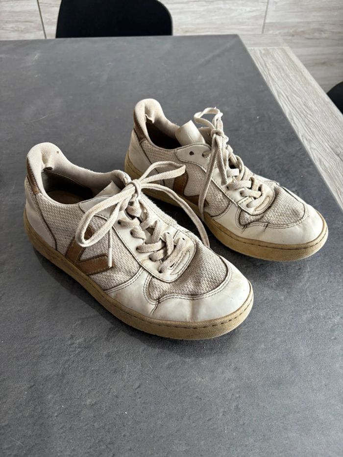 Baskets Veja • blanc & doré • 38 🌿 - photo numéro 2