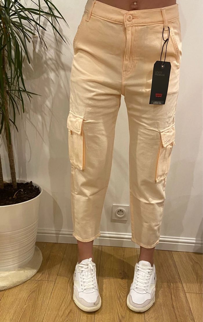 Jeans loose cargo levi’s femme neuf, 3/4 taille 26/26 neuf - photo numéro 5