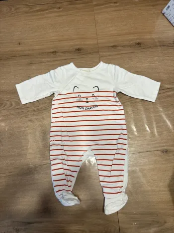Pyjama chat