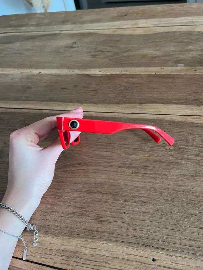 Lunettes de soleil rouges Versace - photo numéro 2