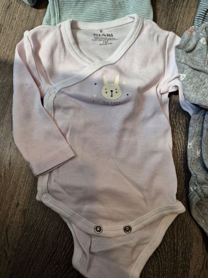 Lot de 8 bodys - photo numéro 5