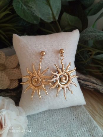 Boucles d'oreilles Soleils bohèmes et disques de n'a'c'r'e naturelles