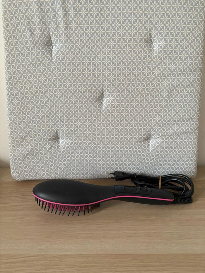 Brosse Lissante et Chauffante en Céramique "Simply Straight" - photo numéro 4