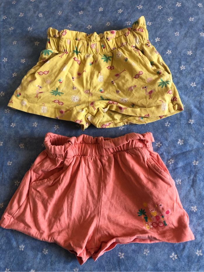Vend 2 shorts Tissaia taille 3 ans