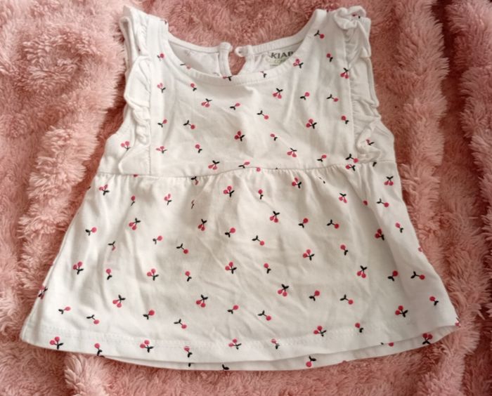 Lot de haut 1mois - photo numéro 3