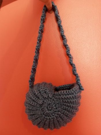 Joli sac à main coquillage au crochet
