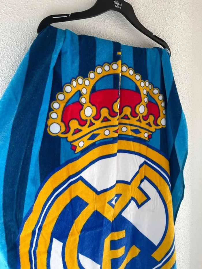 Serviette de plage 💫Réal Madrid💫76/138 cm - photo numéro 2