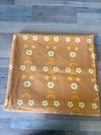 Vintage rétro nappe fleurie