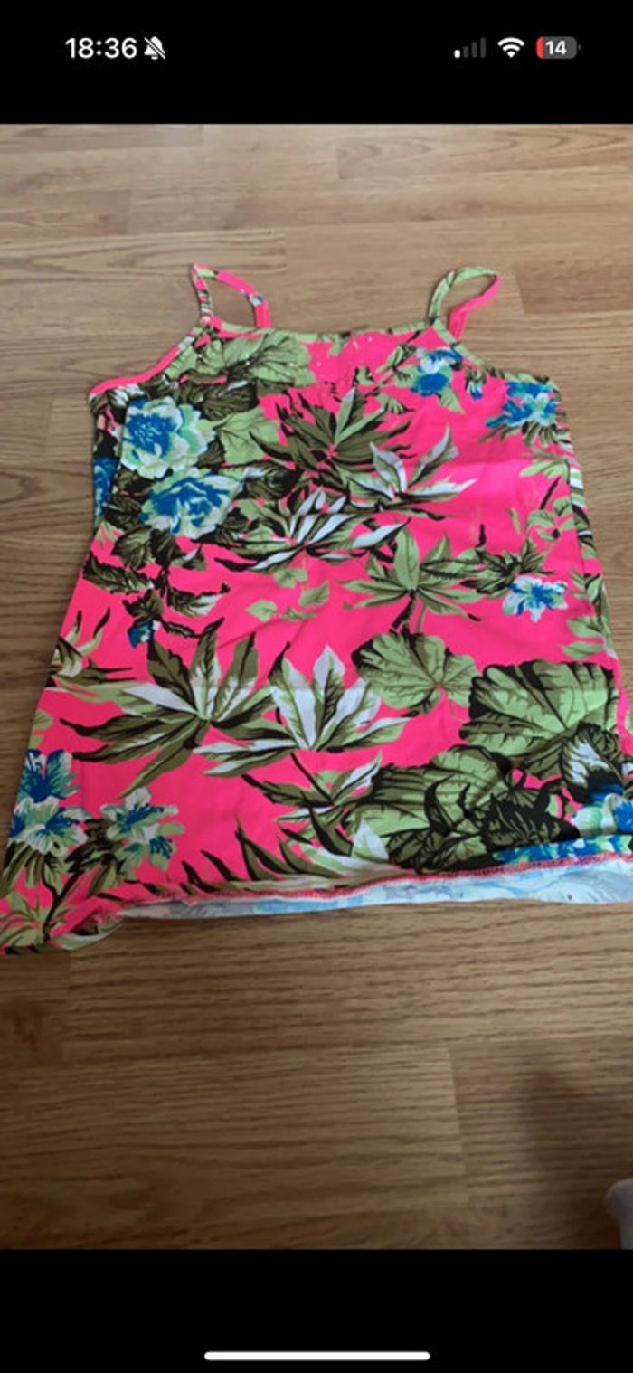 Debardeur  Rose flashy avec feuilles et fleurs 14 15 ans
