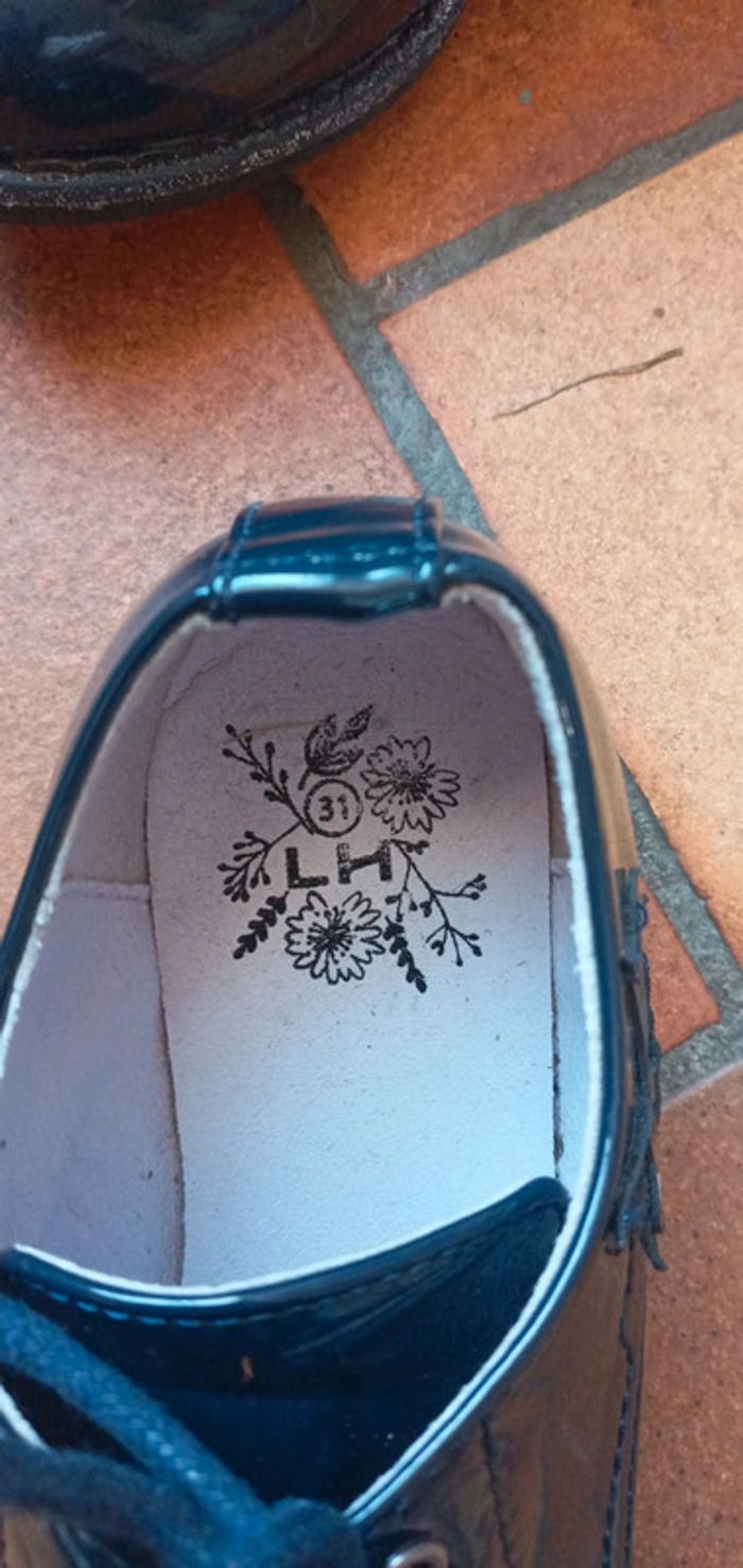 Chaussure vernis LH pointure 31 - photo numéro 2