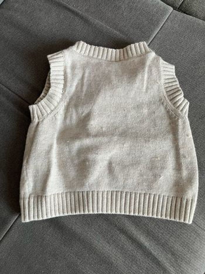 Gilet sans manches 6 mois - photo numéro 2