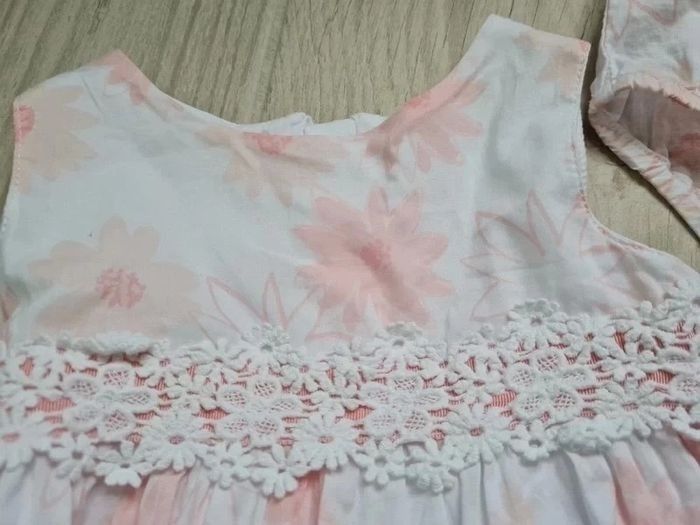 Ensemble robe fleurie sans manche +bloomer - photo numéro 3