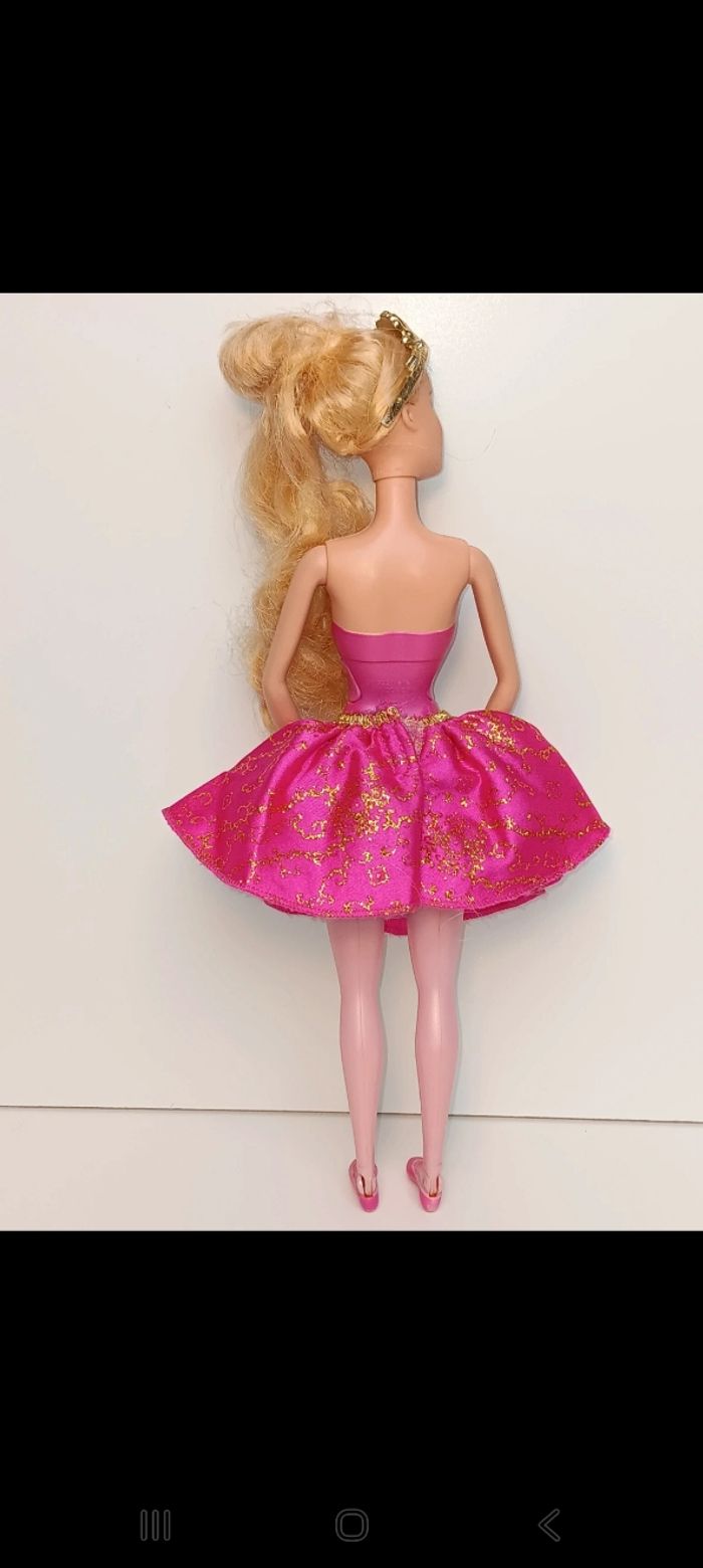 Poupée mattel barbie ballerine féerique Twinkle Toes 
Poupée et ensemble compris - photo numéro 6